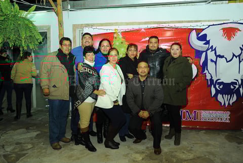 26122017 Arturo, Nazario, Adriana, Lidia, Rosy, Manola y David, entre otros.