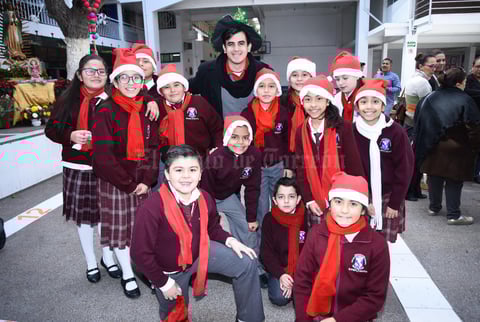 26122017 Katia, Valentina, Rafael, Zoé, Sebastian, Ana Luisa, Luis Ángel, Cristina, Danna Paola, María Fernanda, Adriana y Profesor Guillermo.