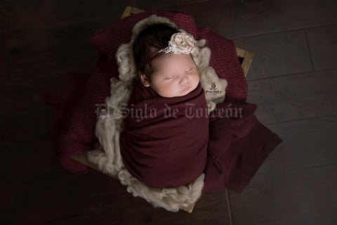 24122017 María José Quiroz de Anda en su primer mes de vida.