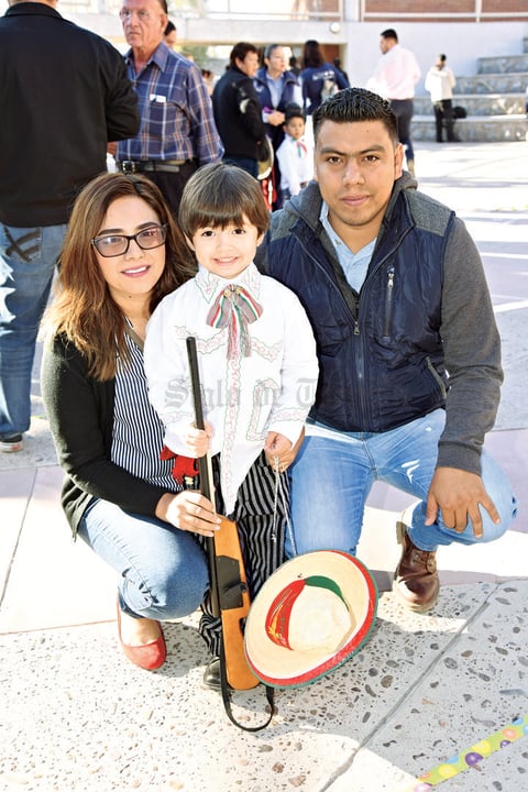 26122017 EN FAMILIA.  Luz, Raúl e Ian.