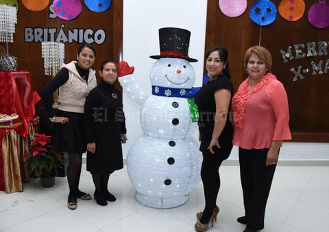 25122017 Sol, Dorita, Perlita y Angie.