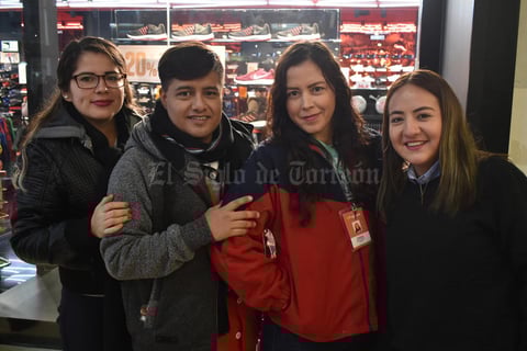 27122017 Michelle, Pedro, Erika y Xóchitl.
