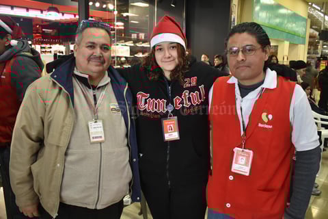 27122017 Efraín, Ana María y Jesús.