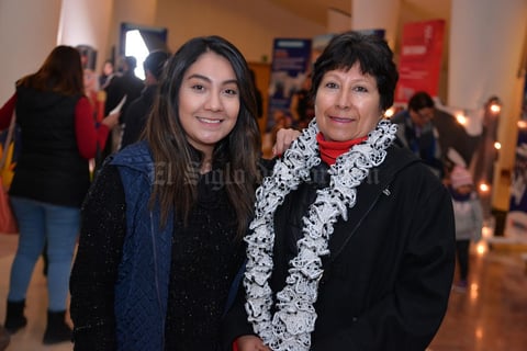 27122017 MUY CONTENTAS.  Dulce y Carmen.