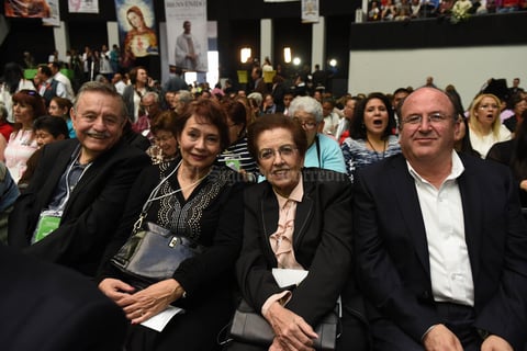 Jorge, Rosario, Carmelita y Luis Arturo