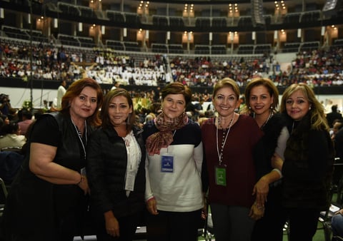 Nayma, Mayra, Marcela, Martha, María de los Ángeles y Angie