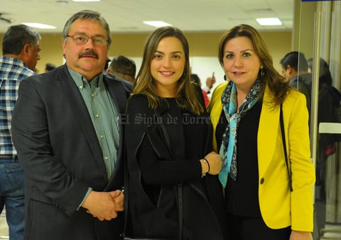 Ernesto, Teresa y Mariana