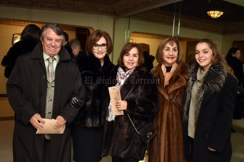Ricardo, Lucrecia, Alejandra, Bertha e Isabel