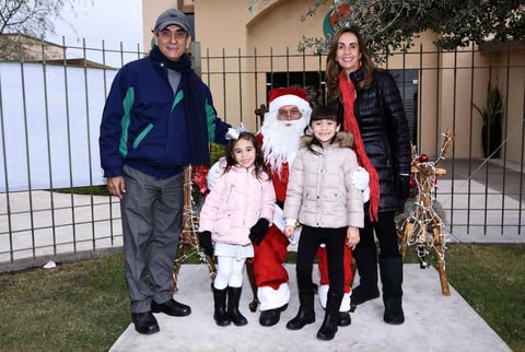 María José, Mercedes, José y Carmen