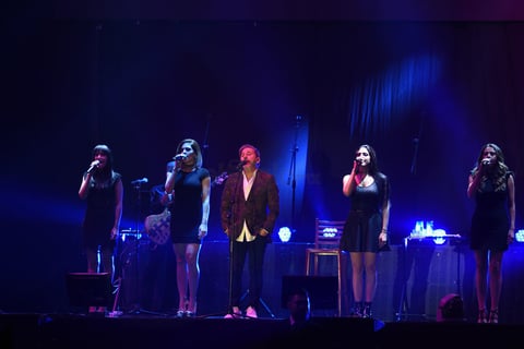10 de noviembre. Ricardo Montaner  | El romanticismo y la nostalgia se apoderaron de los más de cinco mil 420 asistentes que presenciaron el show.