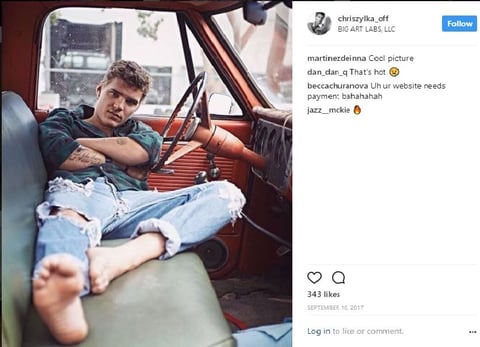 Chris no solo ha sido actor y empresario, también ha tenido su faceta de modelo.