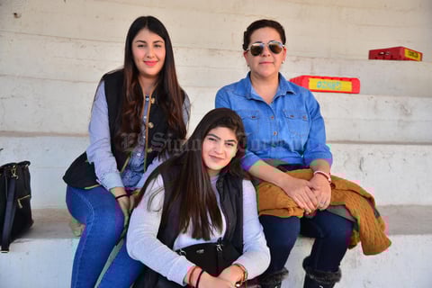 08012018 Jacqueline, Janeth y Mary.