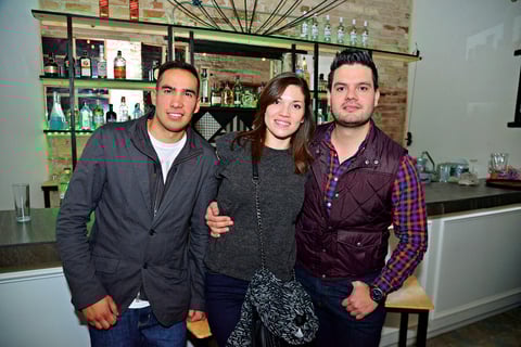 08012018 Pedro, Anahí y César.