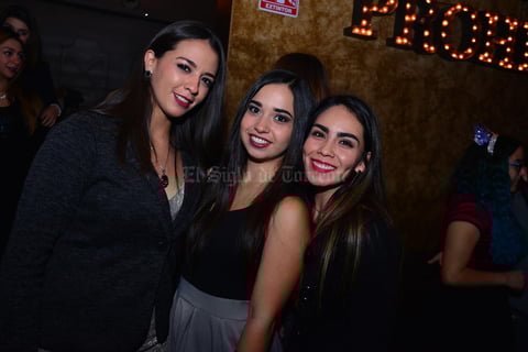 Daniela, Andrea y Ángeles
