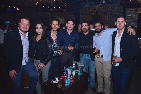 Lalo, Alejandra, Dany, Erick, Mario, Kike y Roger