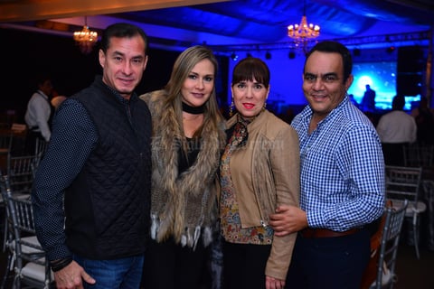 Alberto, Pilar, Tina y Jorge