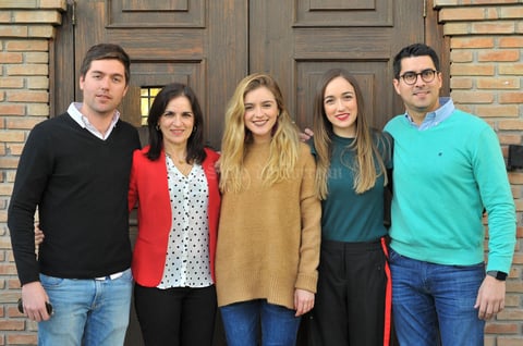Adalberto, María Luisa, Luisa Fernanda, Bárbara y Diego