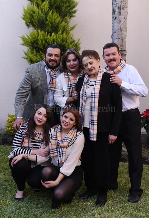 Sandra, Sonia, Jorge, Jaime, Sandra e Irma