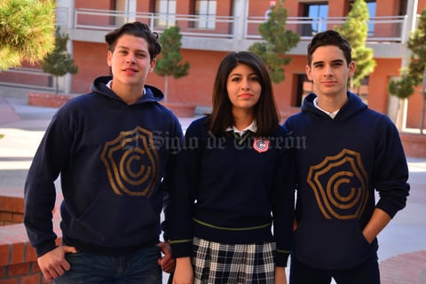 12012018 Ricardo, Gladiola y Gabriel.