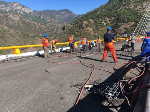 Incendio de pipa en la 'Súper' deja daños en puente