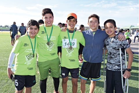 18012018 AMIGOS.  Diego, Mauricio, Diego, Pablo y Frank.