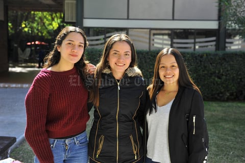19012018 Fernanda, Jocelyn e Ingrid.