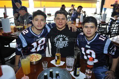 25012018 Leonardo, Alejandro y Alejandro.