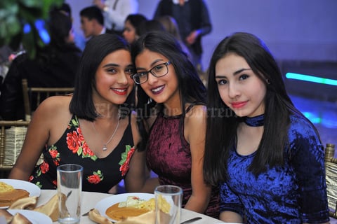 26012018 Daniela, Karol y Luisa.