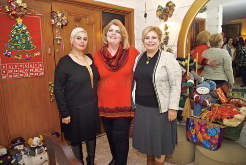 29012018 EN FESTEJO.  Marisa, Nena y Abril.