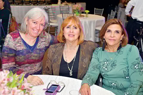 30012018 AMIGAS.  Luly, Paty y Alejandra.