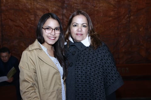 Andrea y Esthela.