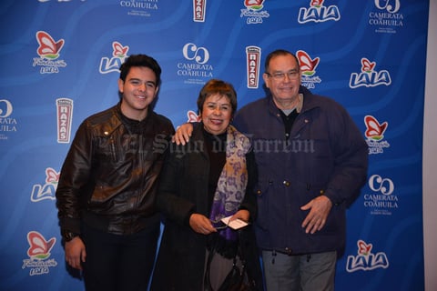 31012018 EN FAMILIA.  Hugo, Marina y Hugo.