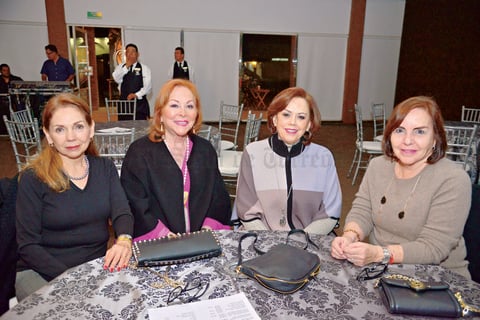 31012018 ENTRE AMIGAS.  Jenny, Nancy, Olga y Ale.