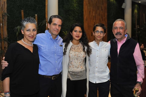 06022018 Yvonne, Ricardo, Andrea, Erick y Carlos.