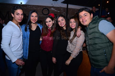 AgustIn, Natalia, Miriam, Ashley, Griselda y Emmanuel
