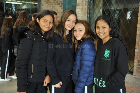 Zambra, Pamela, Alejandra y MarIa Paula