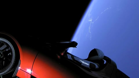 Despega Falcon Heavy, el cohete más potente del mundo
