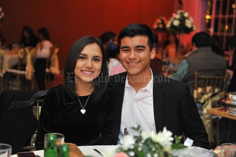 11022018 EN PAREJA.  Natalia y Enrique.