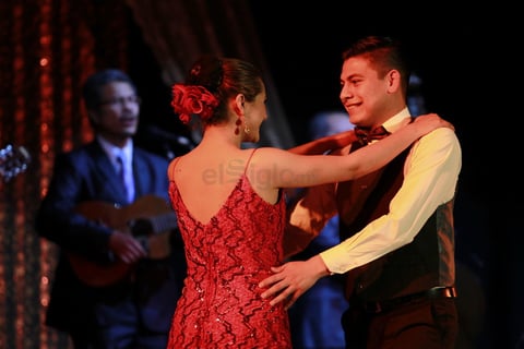 La poesía, el canto, la música y la danza tomaron vida gracias a las decenas de artistas duranguenses.