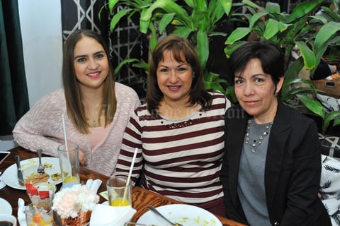 13022018 Tony, Ana Cecy y Diana.