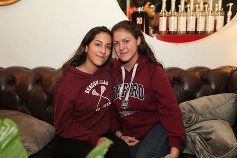 Mariana y Fernanda.