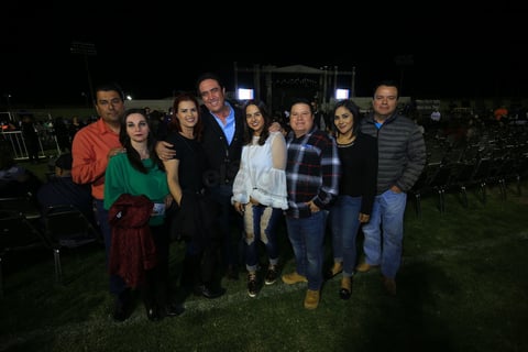 Duranguenses disfrutan concierto de Timbiriche