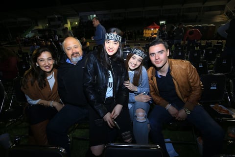 Duranguenses disfrutan concierto de Timbiriche