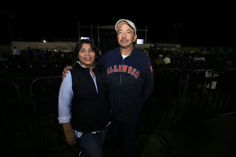 Duranguenses disfrutan concierto de Timbiriche
