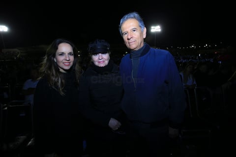 Duranguenses disfrutan concierto de Timbiriche