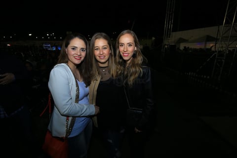 Duranguenses disfrutan concierto de Timbiriche