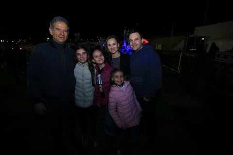 Duranguenses disfrutan concierto de Timbiriche