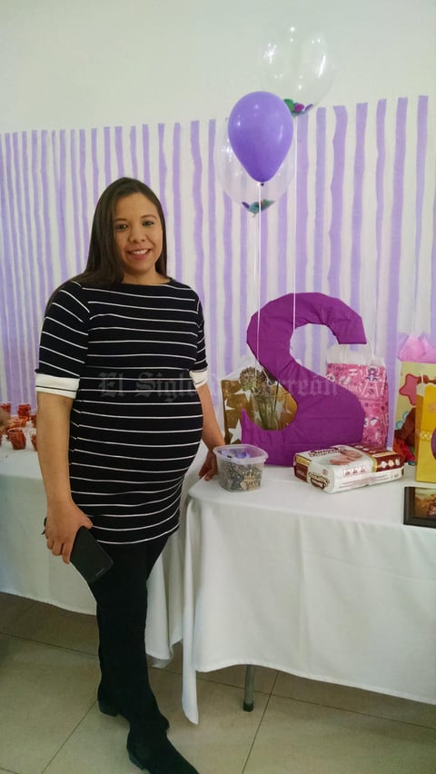 19022018 BABY SHOWER.  Susana Domínguez Domínguez en la fiesta de canastilla que le organizaron con motivo del nacimiento de su bebé.
