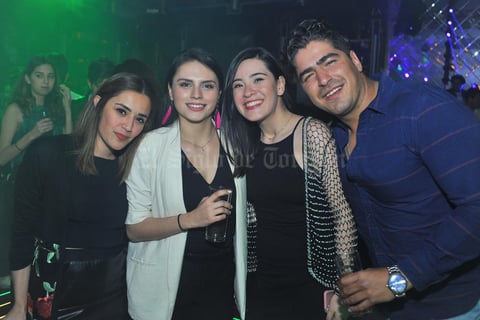 19022018 DIVERTIDA VELADA.  Gaby, Cynthia, Sofía y Héctor.