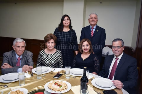 20022018 Magda López, Guillermo Milán, Saúl Gómez, Bety de Gómez, Marcela Méndez y Heriberto Méndez Vigatá.